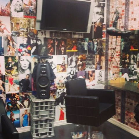 The Industrial Men's Barbering & Ladies Hairdressing Salon - Hairdresser Australia 7