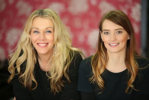Bella & Sissi - Hairdresser Australia 0