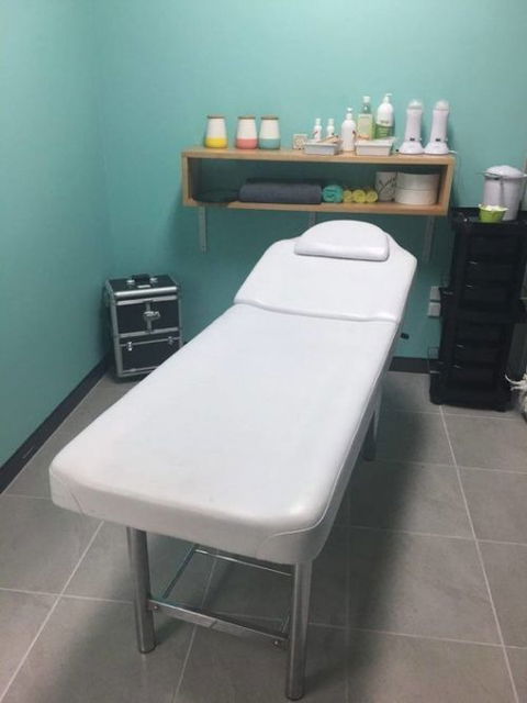 NATURALLY SAS HAIR & BEAUTY - Hairdresser Australia 2